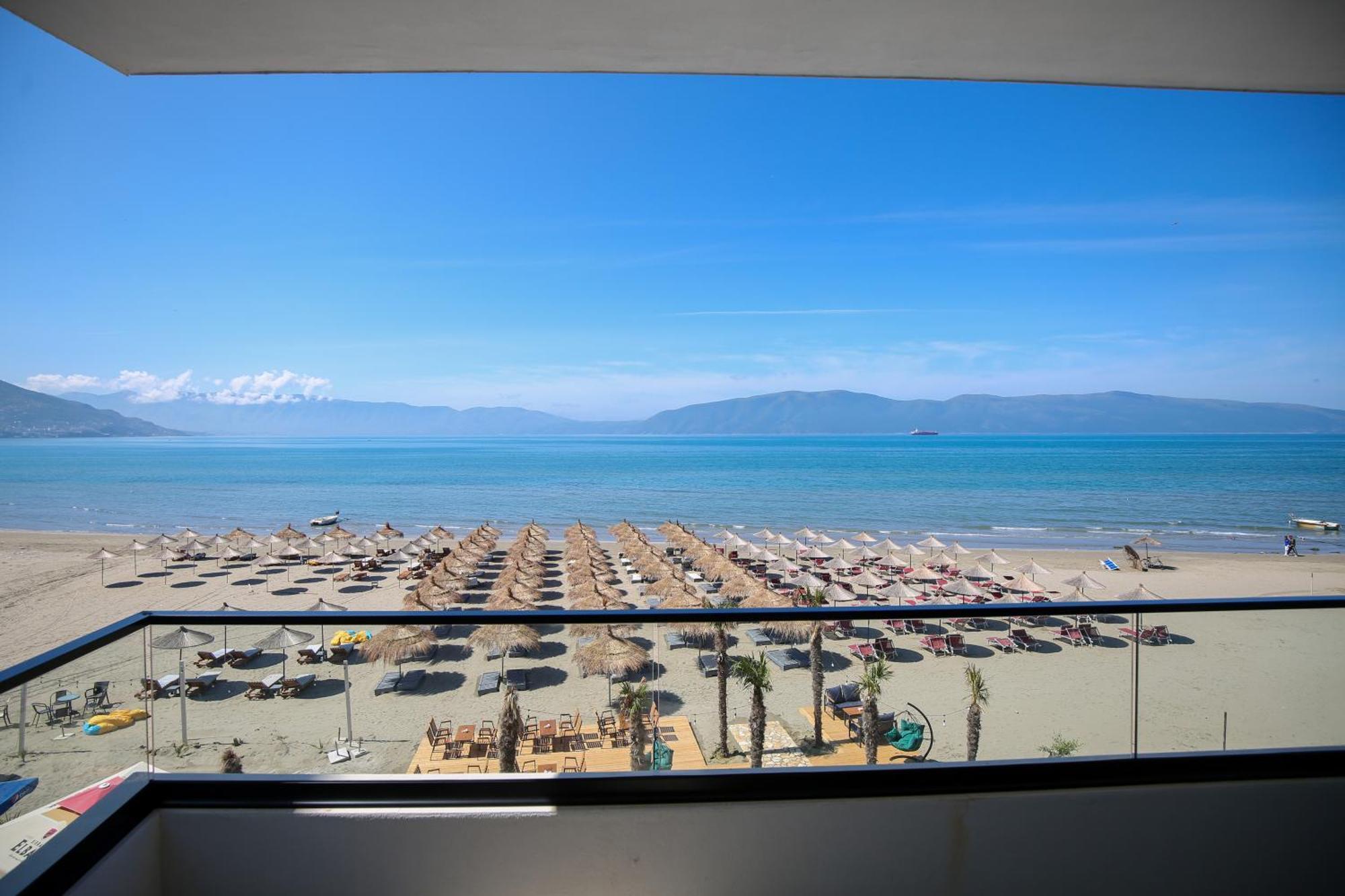 Sea & Sand Vlorë エクステリア 写真